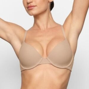 Skims Fits Everybody T-Shirt Demi Bra Mica 34D NEW WITH TAGS